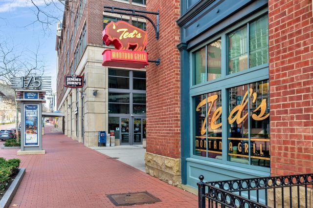 448 W Nationwide Boulevard, 404, Columbus, OH 43215