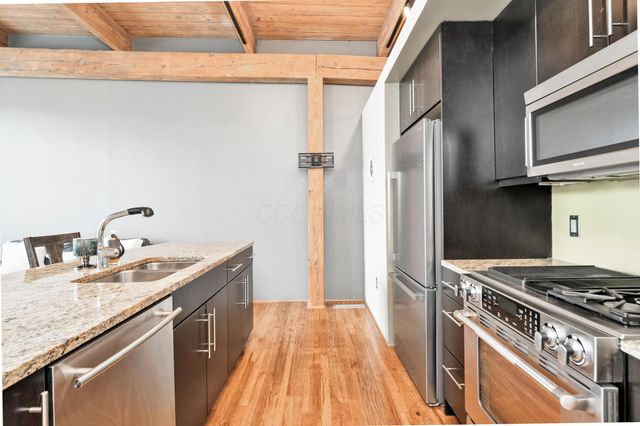 448 W Nationwide Boulevard, 404, Columbus, OH 43215