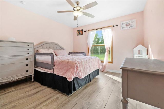 11265 W Coon Lake Road, Webberville, MI 48892