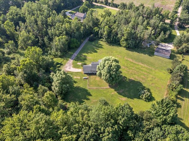 11265 W Coon Lake Road, Webberville, MI 48892