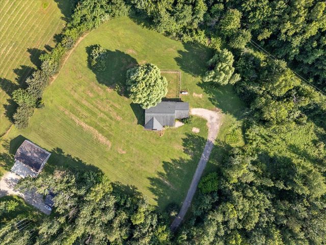 11265 W Coon Lake Road, Webberville, MI 48892