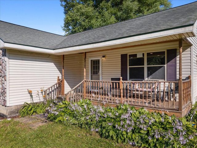 11265 W Coon Lake Road, Webberville, MI 48892