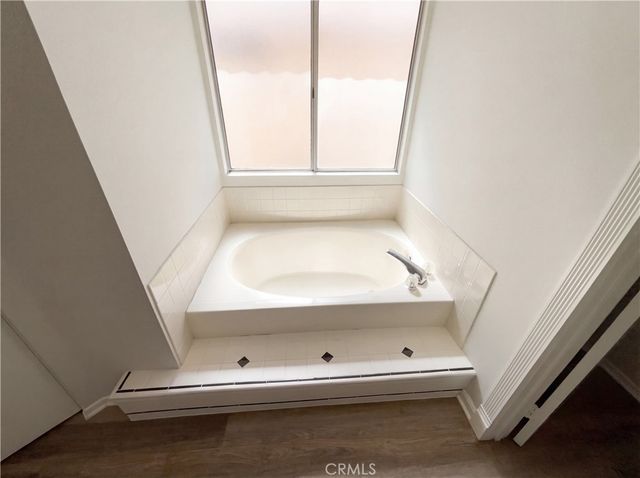 1947 Neptune Drive, Perris, CA 92571