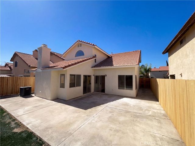 1947 Neptune Drive, Perris, CA 92571