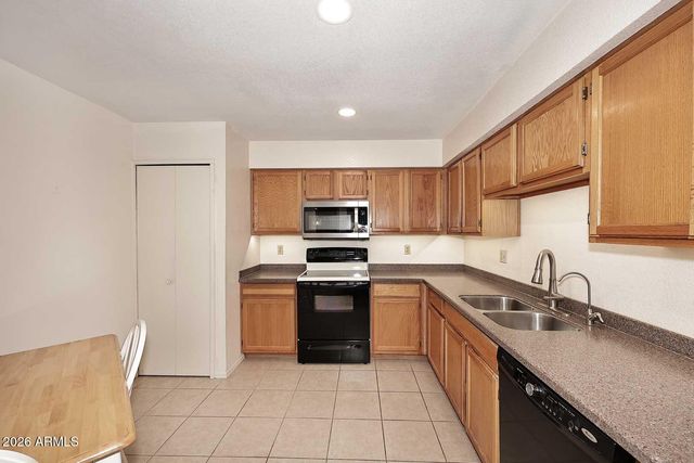 9115 E PURDUE Avenue 108, Scottsdale, AZ 85258