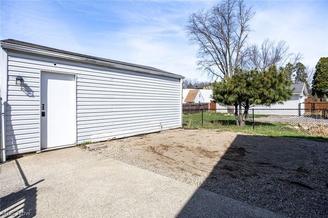 1293 Tioga Avenue, Akron, OH 44305