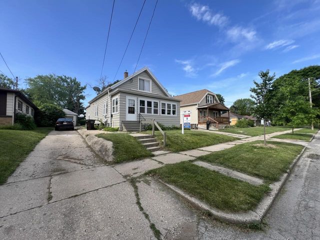 2741 E Denton AVENUE, Saint Francis, WI 53235