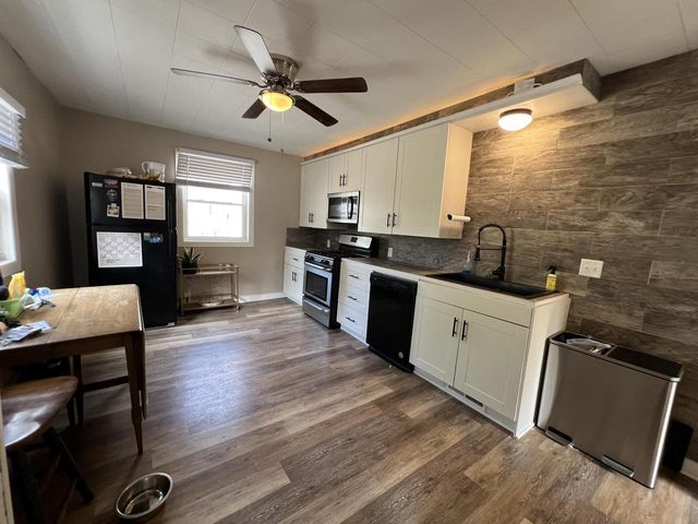 2741 E Denton AVENUE, Saint Francis, WI 53235