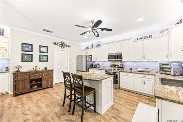 12470 CEDAR TRL, Helotes, TX 78023