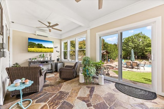 12470 CEDAR TRL, Helotes, TX 78023