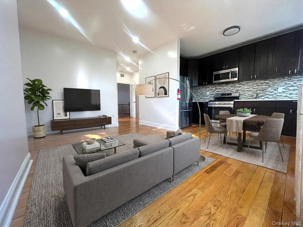 343 Bradford Street 2, Brooklyn, NY 11207
