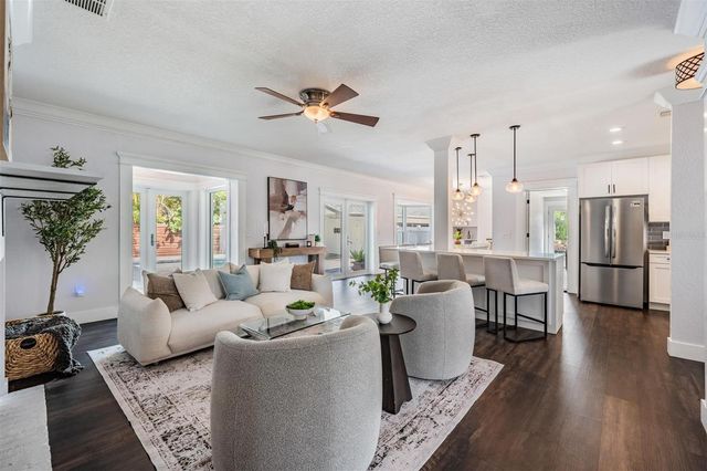 5003 W NEPTUNE WAY, Tampa, FL 33609