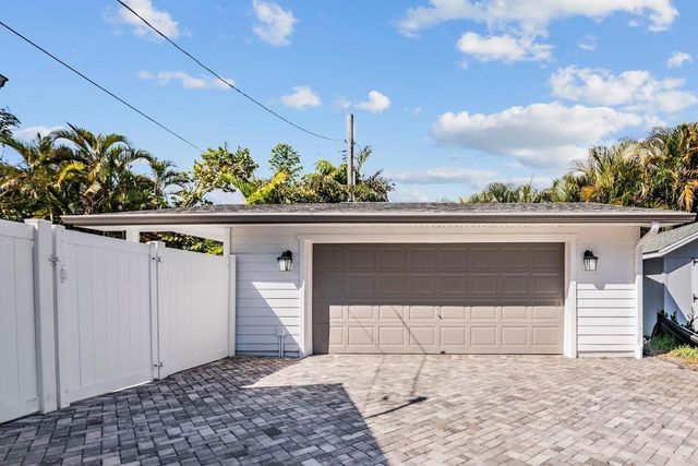 5003 W NEPTUNE WAY, Tampa, FL 33609