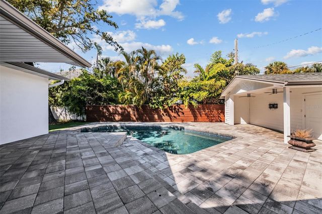 5003 W NEPTUNE WAY, Tampa, FL 33609