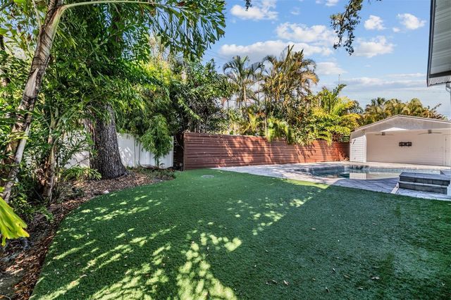 5003 W NEPTUNE WAY, Tampa, FL 33609