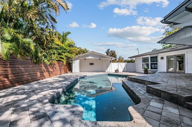 5003 W NEPTUNE WAY, Tampa, FL 33609