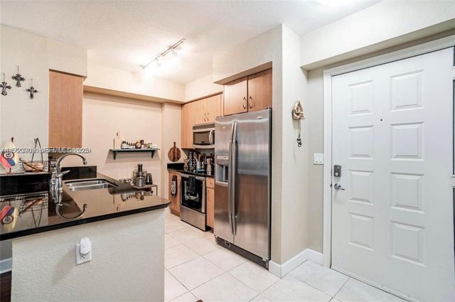 1830 Radius Drive 516, Hollywood, FL 33020