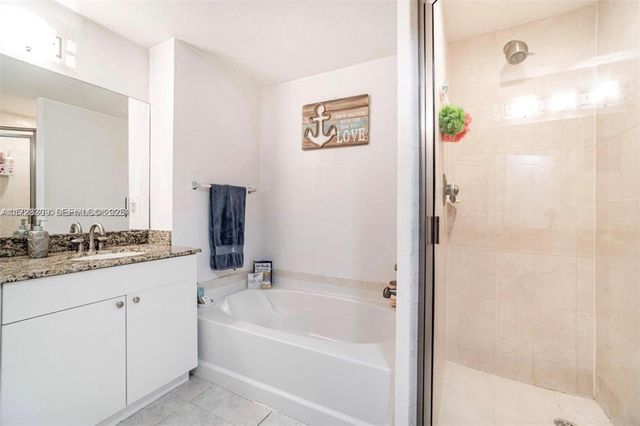 1830 Radius Drive 516, Hollywood, FL 33020