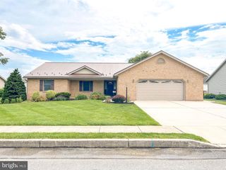60 PARKWOOD DRIVE, Greencastle, PA 17225