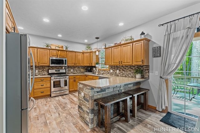 3160 Cottage Court, Cedar Springs, MI 49319