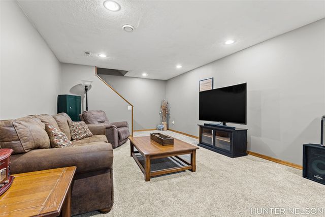 3160 Cottage Court, Cedar Springs, MI 49319