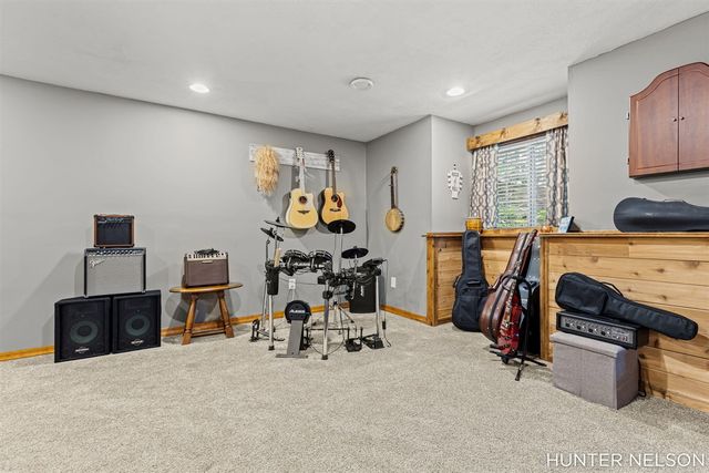 3160 Cottage Court, Cedar Springs, MI 49319