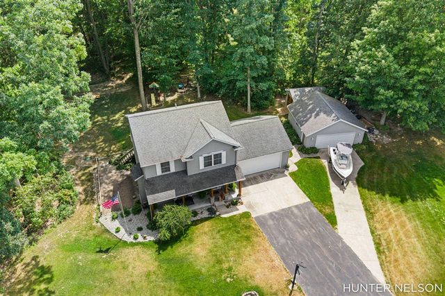 3160 Cottage Court, Cedar Springs, MI 49319