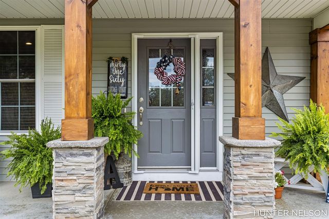 3160 Cottage Court, Cedar Springs, MI 49319