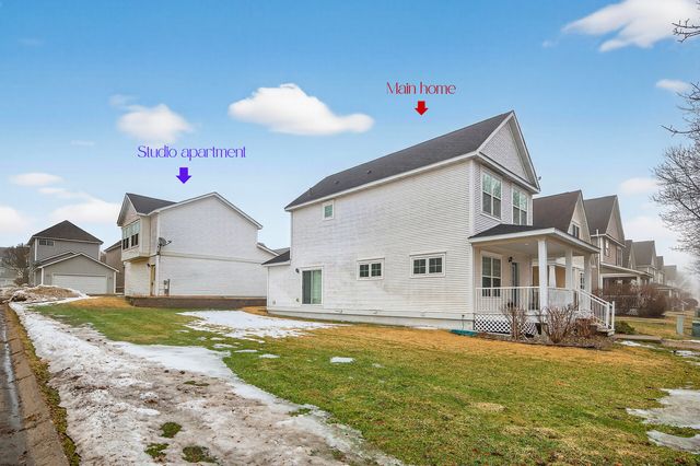 2897 Mark Twain Drive, Chaska, MN 55318