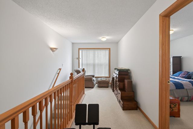 2897 Mark Twain Drive, Chaska, MN 55318