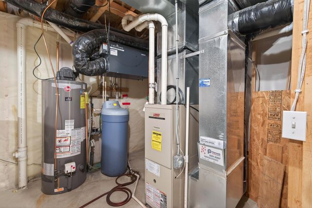 2897 Mark Twain Drive, Chaska, MN 55318