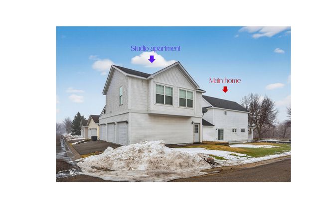 2897 Mark Twain Drive, Chaska, MN 55318
