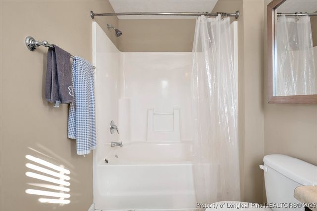 2568 Spinnaker Drive, Hope Mills, NC 28348