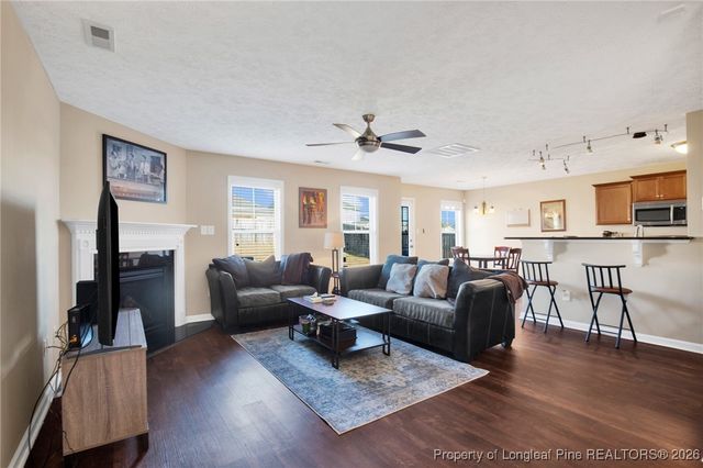 2568 Spinnaker Drive, Hope Mills, NC 28348