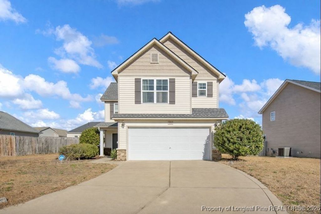 2568 Spinnaker Drive, Hope Mills, NC 28348