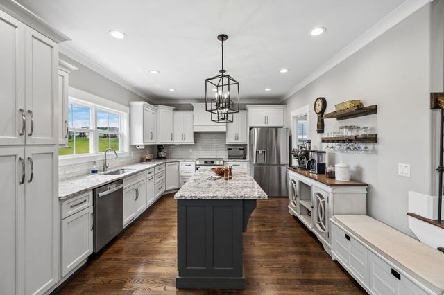 13274 Blakeslee Drive, Soddy Daisy, TN 37379