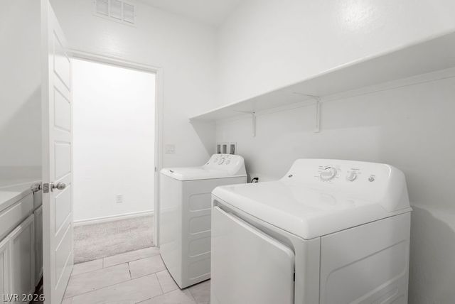 6822 Greensmen Avenue, Las Vegas, NV 89156