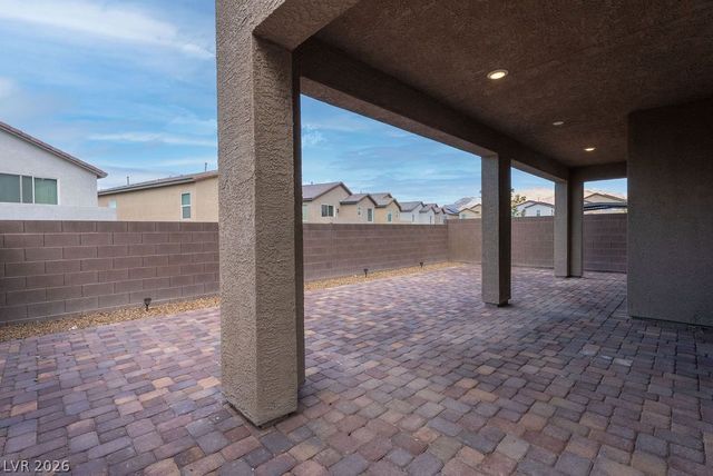 6822 Greensmen Avenue, Las Vegas, NV 89156