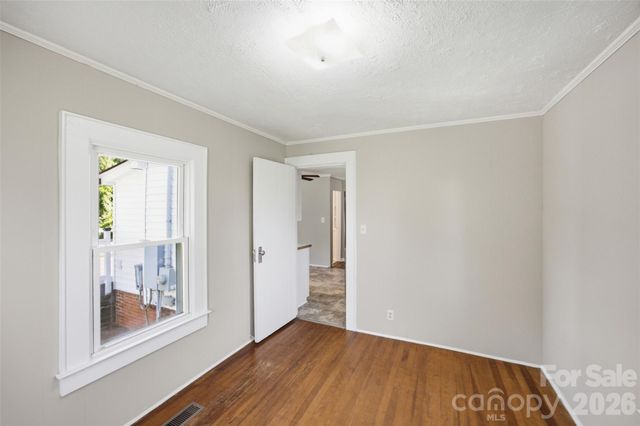 10814 Moores Chapel Road, Charlotte, NC 28214