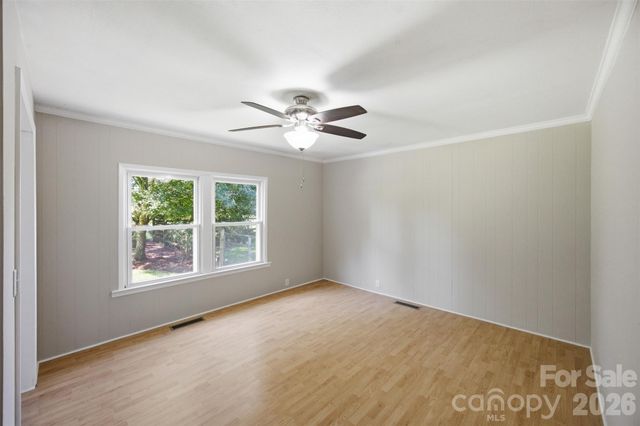 10814 Moores Chapel Road, Charlotte, NC 28214