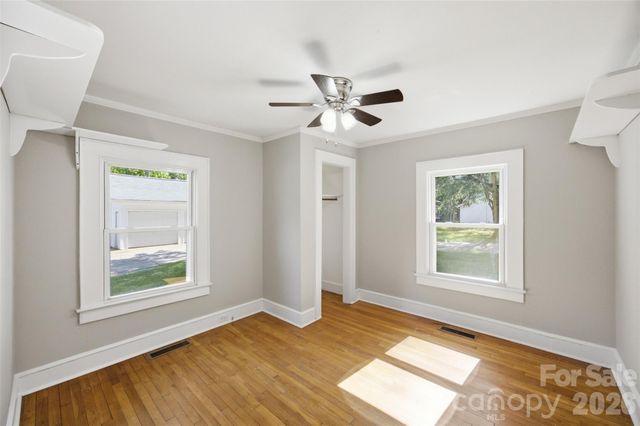 10814 Moores Chapel Road, Charlotte, NC 28214