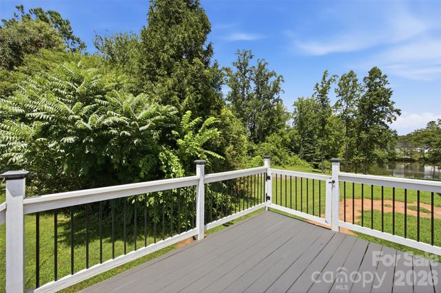 10814 Moores Chapel Road, Charlotte, NC 28214