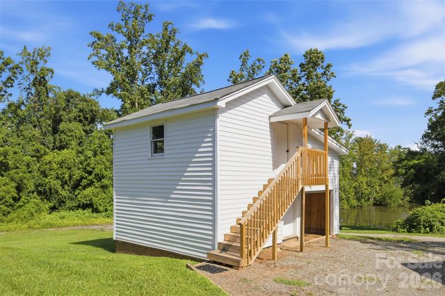 10814 Moores Chapel Road, Charlotte, NC 28214