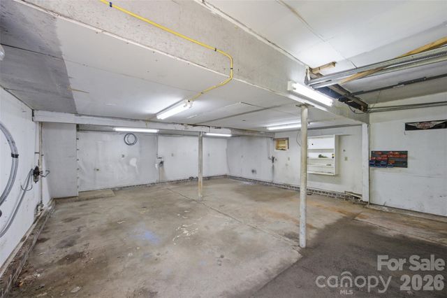 10814 Moores Chapel Road, Charlotte, NC 28214
