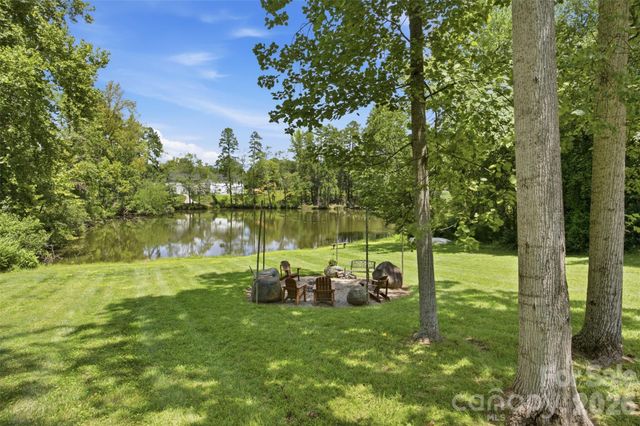 10814 Moores Chapel Road, Charlotte, NC 28214