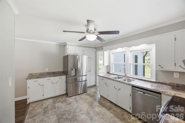 10814 Moores Chapel Road, Charlotte, NC 28214