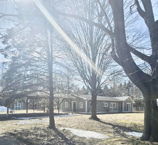 3060 Snyder Road, Sodus Twp, MI 49022