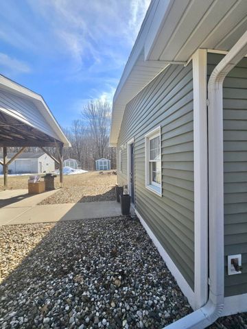 3060 Snyder Road, Sodus Twp, MI 49022