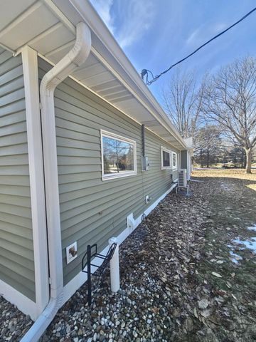 3060 Snyder Road, Sodus Twp, MI 49022