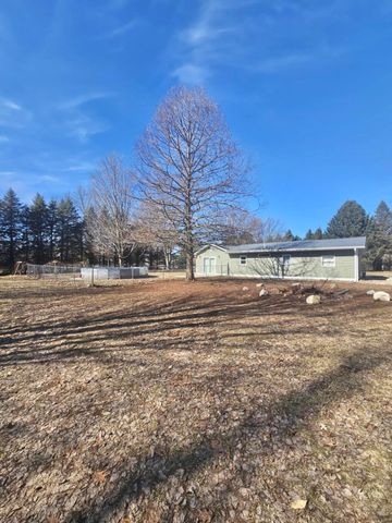 3060 Snyder Road, Sodus Twp, MI 49022